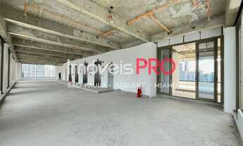 Imagem 2: Absurda laje com quase 600 m² e terraço único