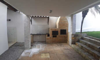 Imagem 2: Casa em condomínio com espaço gourmet e piscina