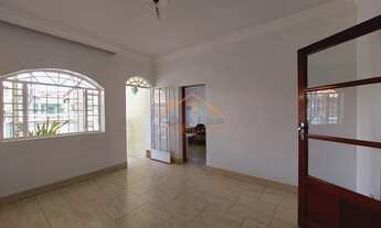 Imagem 6: Excelente Casa Comercial no Santa Cruz Industrial com 2 apartamentos no fundo