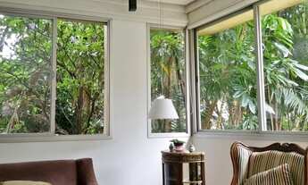 Imagem 5: Janelas incríveis em rua tranquila