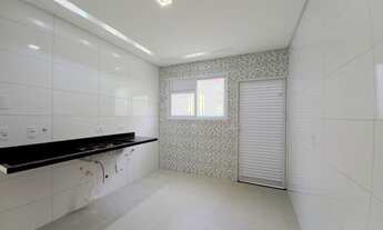 Imagem 6: Casa Sobreposta baixa, com 3 dorm, suite, vaga de garagem