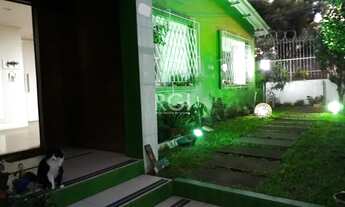 Imagem: Porto Alegre - Casa Padrão - Tristeza