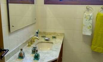 Imagem 6: Casa para Venda em Pelotas, Centro, 3 dormitórios, 1 suíte, 3 banheiros, 2 vagas