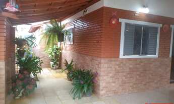 Imagem 7: Oportunidade! Chalé em Caldas Novas com 3 quartos, 1 suíte, varanda, 3km do centro