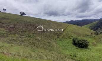 Imagem 6: Sítio para Venda em Teresópolis, Volta do Pião, 2 dormitórios, 1 suíte, 2 banheiros, 2 vag