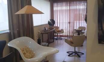 Imagem 6: Sobrado para venda tem 550 metros quadrados com 5 quartos e terreno com 750 metros