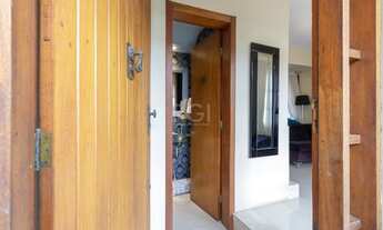 Imagem 4: Porto Alegre - Casa Padrão - Tristeza