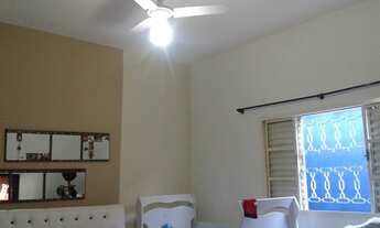 Imagem 3: Pindamonhangaba - Casa Padrão - Mombaça