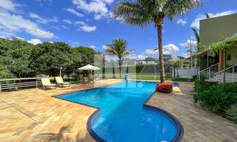 Imagem 3: Casa de condomínio sobrado para venda possui 534 metros quadrados com 5 quartos