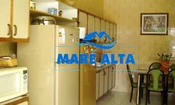 Imagem 2: Sobrado com Jardim de Primavera