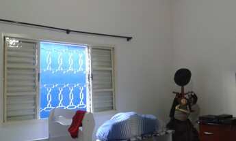 Imagem 4: Pindamonhangaba - Casa Padrão - Mombaça