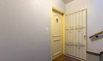 Imagem 2: Porto Alegre - Casa Padrão - Petrópolis