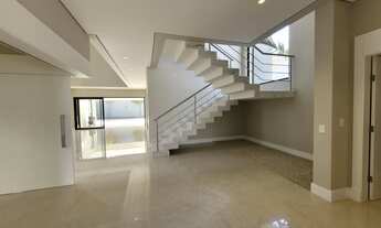 Imagem 6: Sobrado para venda tem 453 metros quadrados com 4 quartos no Mont Blanc Residence- SP