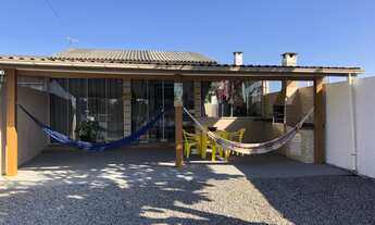 Imagem: Casa próxima à lagoa do Quintino - Imbituba