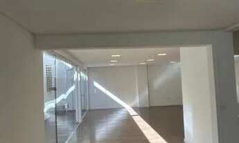 Imagem: EXCELENTE CASA COM 3 DORMITÓRIOS - 160