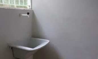 Imagem 3: Casa para Locação em Rio de Janeiro, ROCHA MIRANDA, 2 dormitórios, 1 banheiro, 1 vaga