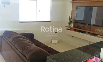 Imagem: Casa á venda - R$ 280.000,00 - Shopping