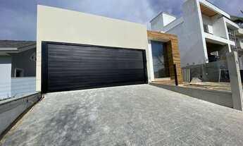 Imagem: Casa à venda na Pedra Branca 3 quartos