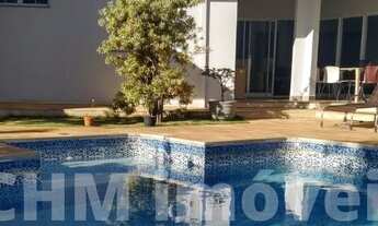 Imagem: CASA TÉRREA para Venda/ Locação - 3 suítes