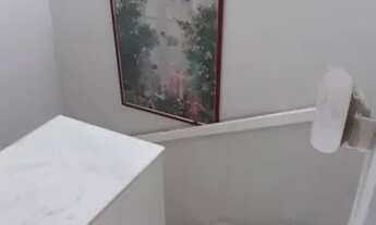 Imagem 6: Casa de condomínio para venda possui 236 metros quadrados com 5 quartos