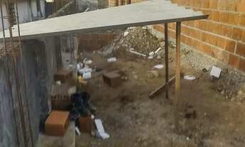 Imagem 4: Térreo 3 quartos 73 m com quintal em L de 65m com documentação no Cristo