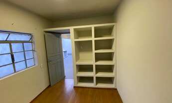 Imagem 7: Casa para aluguel tem 244 m² quadrados com 5 quartos em Alípio de Melo - Belo Horizonte