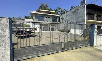 Imagem 2: Excelente casa no bairro Salto do Norte, sendo somente PARTE INFERIOR, nas proximidades do