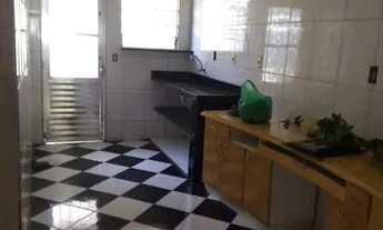 Imagem 5: Espaçosa casa com lote grande em localização privilegiada - Não perca essa oportunidade!&q