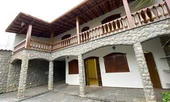 Imagem 2: Casa para aluguel tem 244 m² quadrados com 5 quartos em Alípio de Melo - Belo Horizonte