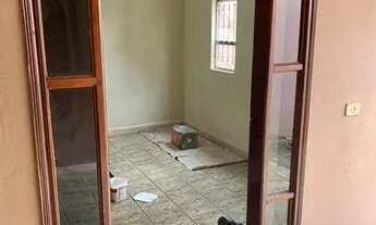 Imagem 3: Aluga-se casa c/ 3 quartos no Jd Sta Amália