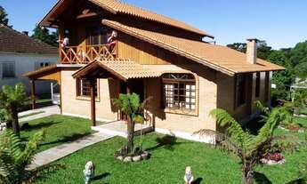 Imagem: Casa no centro de Canela!