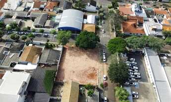 Imagem 3: Terreno Comercial- (área total 1095 m2