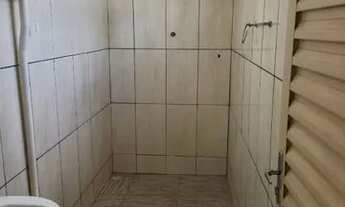 Imagem 3: Alugo uma casa de 5 peças no bairro copamil