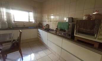 Imagem: Casa com 3 dormitórios para alugar, 196