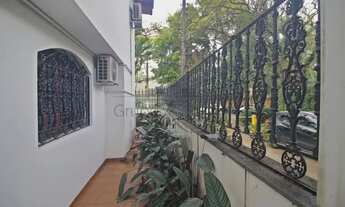 Imagem 7: Sobrado em Rua Fechada - Jardim Paulo para aluguel e venda com 240 metros com 3 quartos