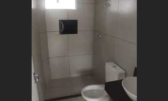 Imagem 7: Casas individuais com 2 ou 3 quartos, rua asfaltada, a poucos metros da parada de ônibus