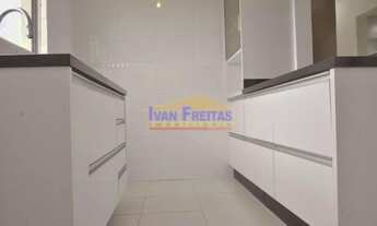 Imagem 7: Amplo apartamento semimobiliado com sacada no Novo Mundo