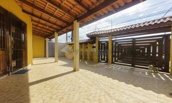 Imagem 3: Casa à venda em Caraguatatuba, Praia das Palmeiras, com 4 quartos, 238m²