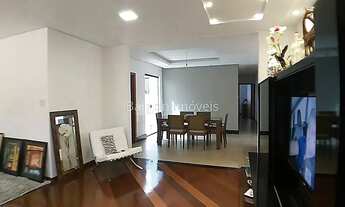 Imagem 3: Excelente casa 04 quartos com suíte para venda no Bairro Jardim Laranjeiras em Juiz de For