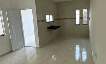 Imagem 4: Casa com Churrasqueira e Chuveirão em Localização Privilegiada