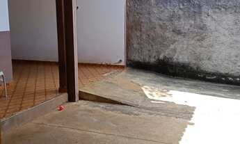 Imagem 5: UMA CASA COM UM BARRACAO JARDIM PETROPOLIS Casa de Rua com 3 Quarto(s) e 1 banheiro(s) à V