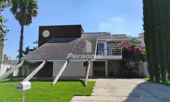 Imagem: Lindo Sobrado sendo 4 suítes com piscina