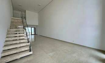 Imagem 2: Casa duplex com 403m² de lote e 300m² de área construída com 4 suítes no Damha