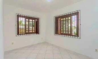 Imagem 3: Casa com 3 dormitórios para alugar, 396 m² por R$ 2.764,00/mês - Cavalhada - Porto Alegre