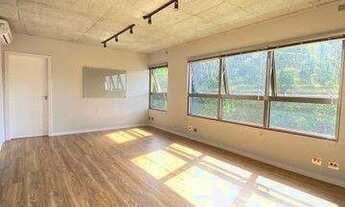 Imagem 7: Apartamento Mobiliado com 2 Dormitórios á Venda no Max Haus na Praia Brava em Itajaí/SC