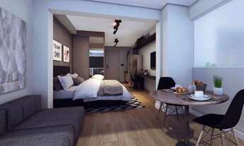 Imagem: VN Alvaro Rodrigues com a estrutura que