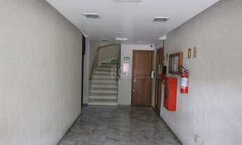 Imagem 2: Porto Alegre - Apartamento Padrão - Partenon