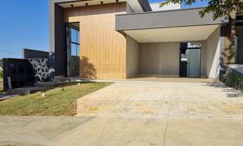 Imagem 5: Casa de condomínio para venda possui 147 metros quadrados com 3 quartos