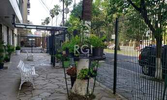 Imagem 3: Apartamento 1 dormitório semi mobiliado e todo reformado