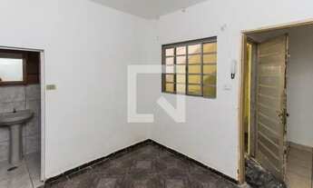 Imagem 2: Casa para Aluguel - Vila Sabrina , 1 Quarto, 40 m2